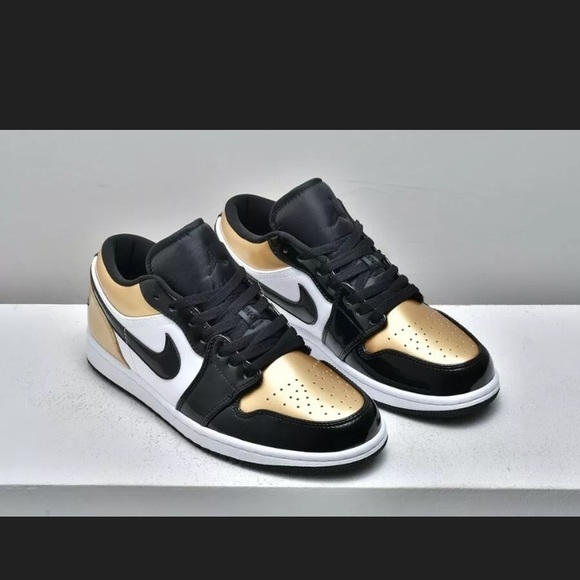 gold toe air jordan 1 low